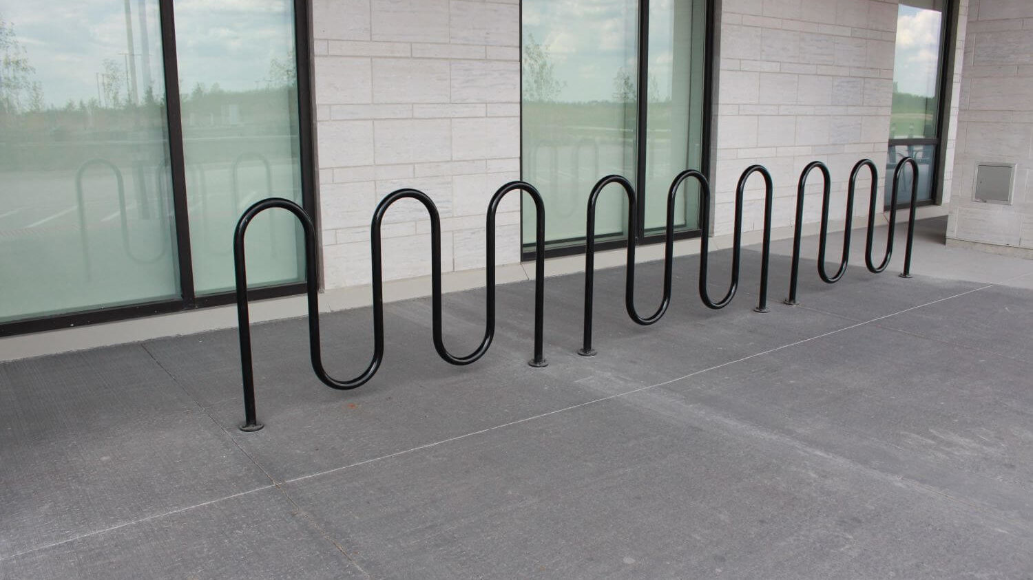 Black 400 Series Bike Racks