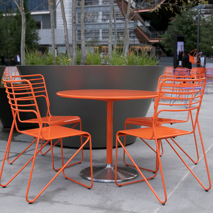 Orange Kontur Table and Chairs