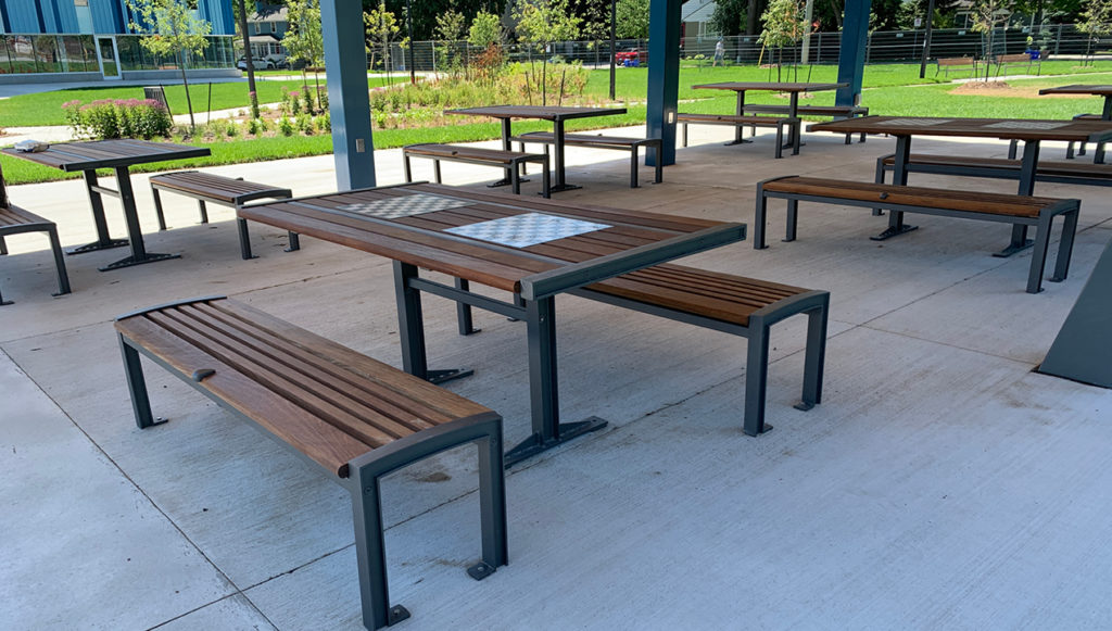 720 Table And Benches - Maglin