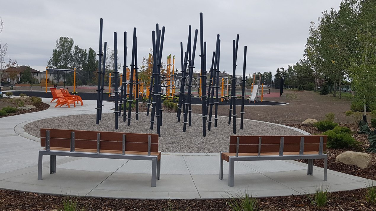 1050 Benches facing park structure