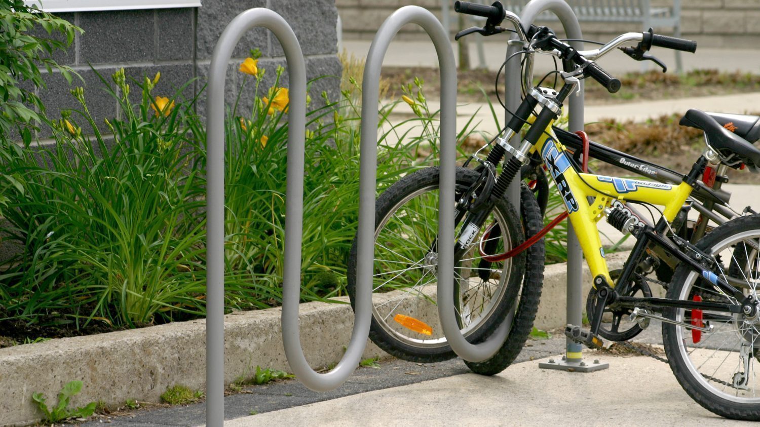 400 Series Bike Racks with kids bikes